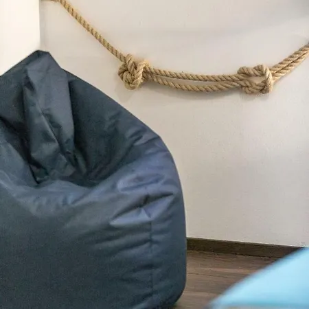 Nautica 1 게스트하우스 3*